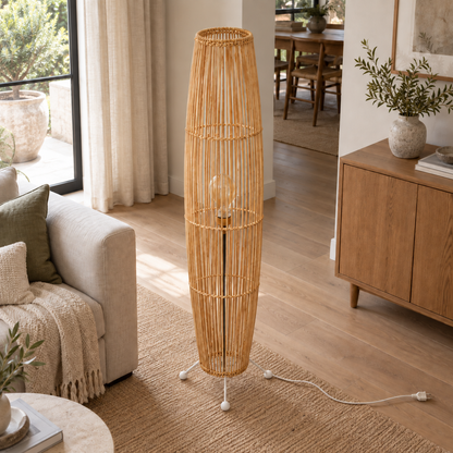 Lifestyle view: Cannella Floor Lamp, Column